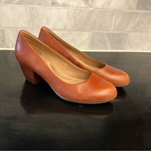 Comfortiva pumps size 9.5